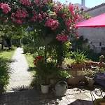 Quai Des Fleurs فندق مبيت وإفطار Saint-Savinien