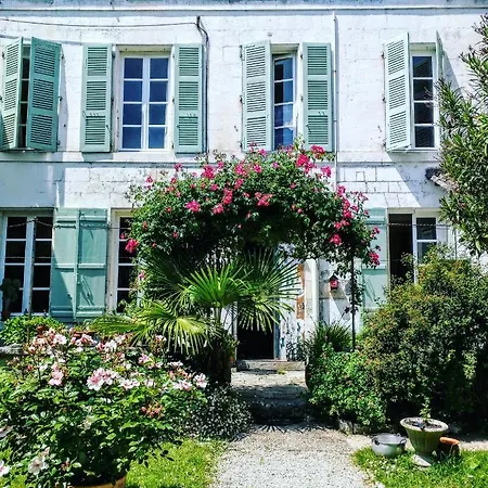 Quai Des Fleurs *